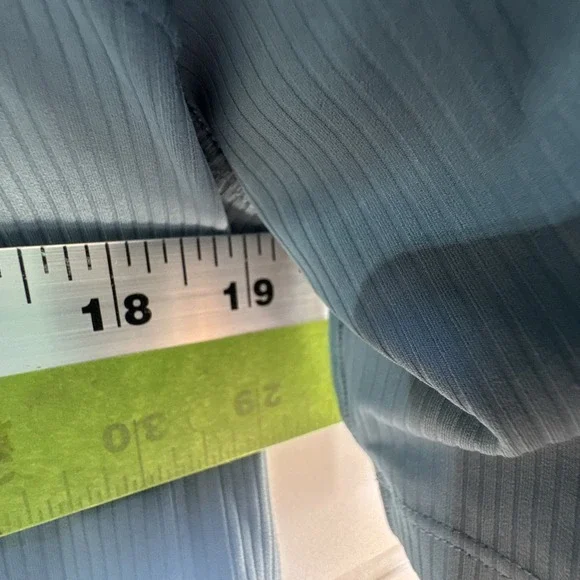 Nike Zenvy Rib Women's L Dri-FIT Short-Sleeve Top HF2772-006 NWT 70$ - Picture 8 of 8